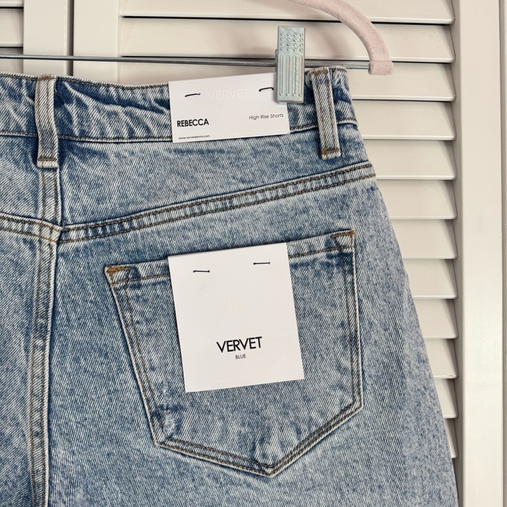 Vervet Rebecca High Rise Jean Shorts Size Small Blue Distressed Cutoffs - Picture 2 of 6